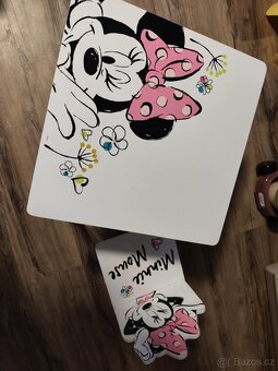 Dětský stůl se židli Minnie Mouse - 2