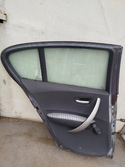 Levé zadní dveře BMW E87 - 2