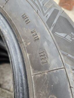 Goodyear Vector 4 seasons 235/65/17 - 2