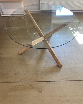 Jídelní stůl kulatý - 2