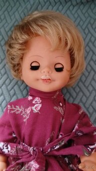 Retro mrkací panenka - 2