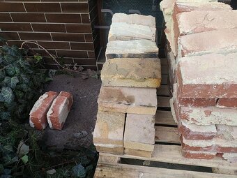 Nečištěné cihly - 2