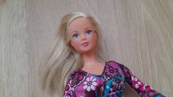 01 - "Barbie" panenka + doplňky - 2