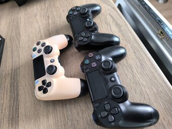3x PS4 ovladač Ostrava - 2