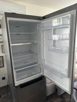 Plně funkční lednice s mrazákem samsung - 2
