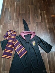 Kostým Harry Potter Nebelvír se šálou - 2