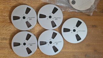 5 x AGFA PEM 368 na kovové cívce 18 cm v archivní krabičce - 2