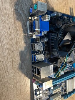 Kvalitní a spolehlivá deska GA-B75M-D2V+i3-3240+4GB RAM - 2