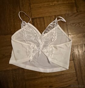 Bily top s motylem M-L - 2