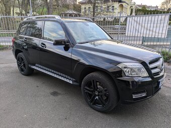 Mercedes Benz GLK - 2