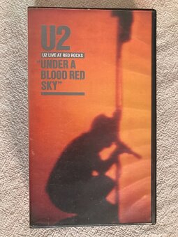 VHS U2, Cher. - 2