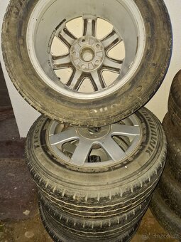205/65 R15C - 2