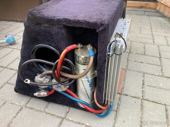Subwoofer do auta - 2