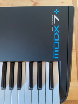 Elektronické klávesy Yamaha MODX7+ - 2