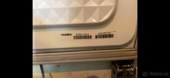 pultový mrazák Whirlpool AFG 041/G/WP - 384 litrů - 2