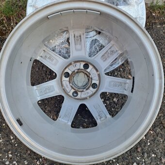 Alu kola Ford ST - 2