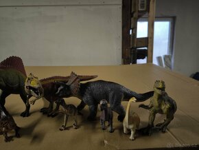 Prodám figurky Dinosaurů - 2