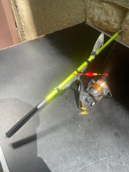 Sada na plavanou. Prut 1.5m, navijak serie 2000 - 2