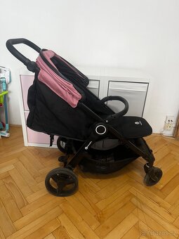 Sportovní kočárek Petite&Mars Street růžový. - 2