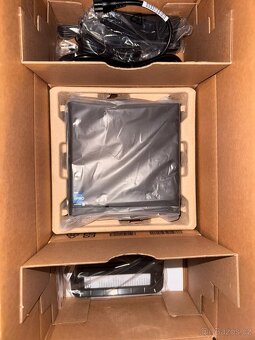 HP Pro Mini 400 G9 Desktop PC + DÁREK - 2