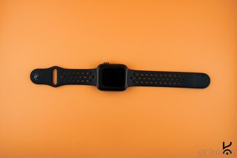 Apple Watch Series 5 44mm Nike 71% - 2