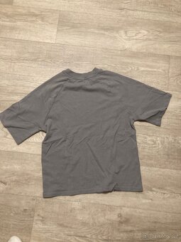 Šedé tričko - 2