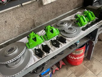 Brzdy Octavia RS - 2