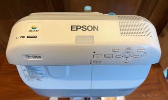Dataprojektor s KPV Epson EB-485W + profi držák - 2