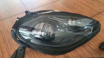 PŘEDNÍ SVĚTLA PORSCHE MACAN 95B - 2