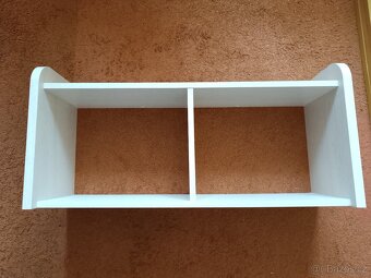 Polička na zeď - 2