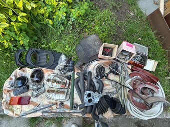 Světla, blinkry a směs dílů - škoda 105/120 užovka. - 2