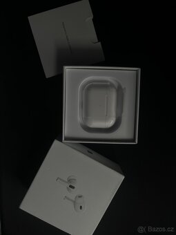 AirPods pro 3 - 2