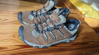 Pánské outdoor boty KEEN Koven WP M - hnědé - vel. EU 44 - 2