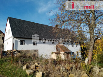Prodej vícegeneračního rodinného domu v Ovesné, Benešov nad - 2
