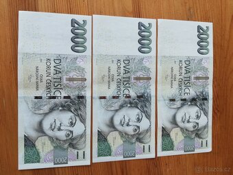 Bankovky 2000 Kč z roku 2007 - 2