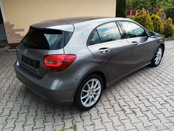 Mercedes Benz A 180 rok 2015 - 2
