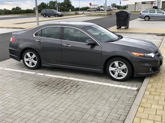 Honda Accord 2.2l iDTEC EXECUTIVE / Výkon: 132 kW (179 koní) - 2