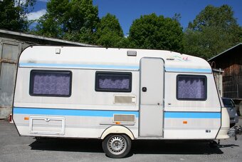 Karavan Hobby 460 - 2