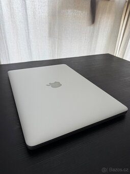 Macbook Pro 15(velká verze),Nová baterie,Nové reproduktory - 2