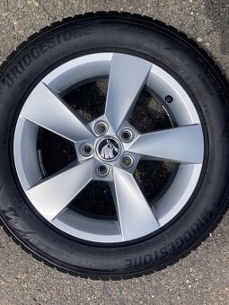 Škoda Fabia 4,5x100 R15,zimni 185/65 15-Pěkné - 2