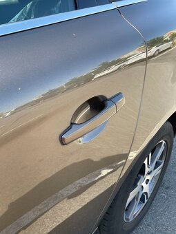 Prodám Volvo XC60 D4 AWD + zimní pneu+nosiče - 2
