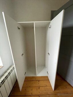 Menší šatní skříně - 2