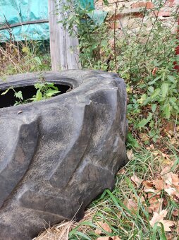 pneu 440/65 R24 - 2