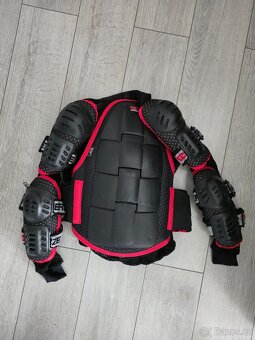 Tělový chránič na motorku - 2