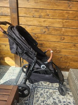 Kočárek kinderkraft černý - 2