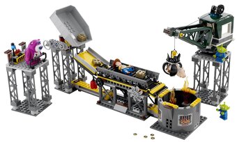 Nové LEGO 7596 Příběh hraček 3 - Únik z drtičky odpadu - 2