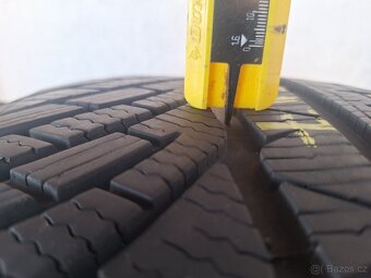 Prodám zimní pneu 235/40/18 Michelin a Pirelli - 2