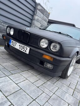 BMW e30 325i - 2