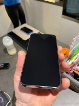 Apple iPhone 12 Pro (256 GB) - 2