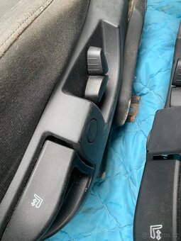 Prodám přední sedačky na BMW 530 e60 - 2
